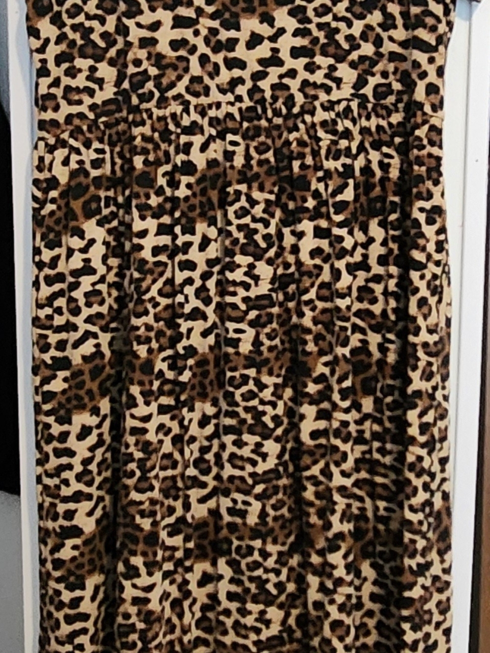 Leopard Print Maxi Dress With Pockets!